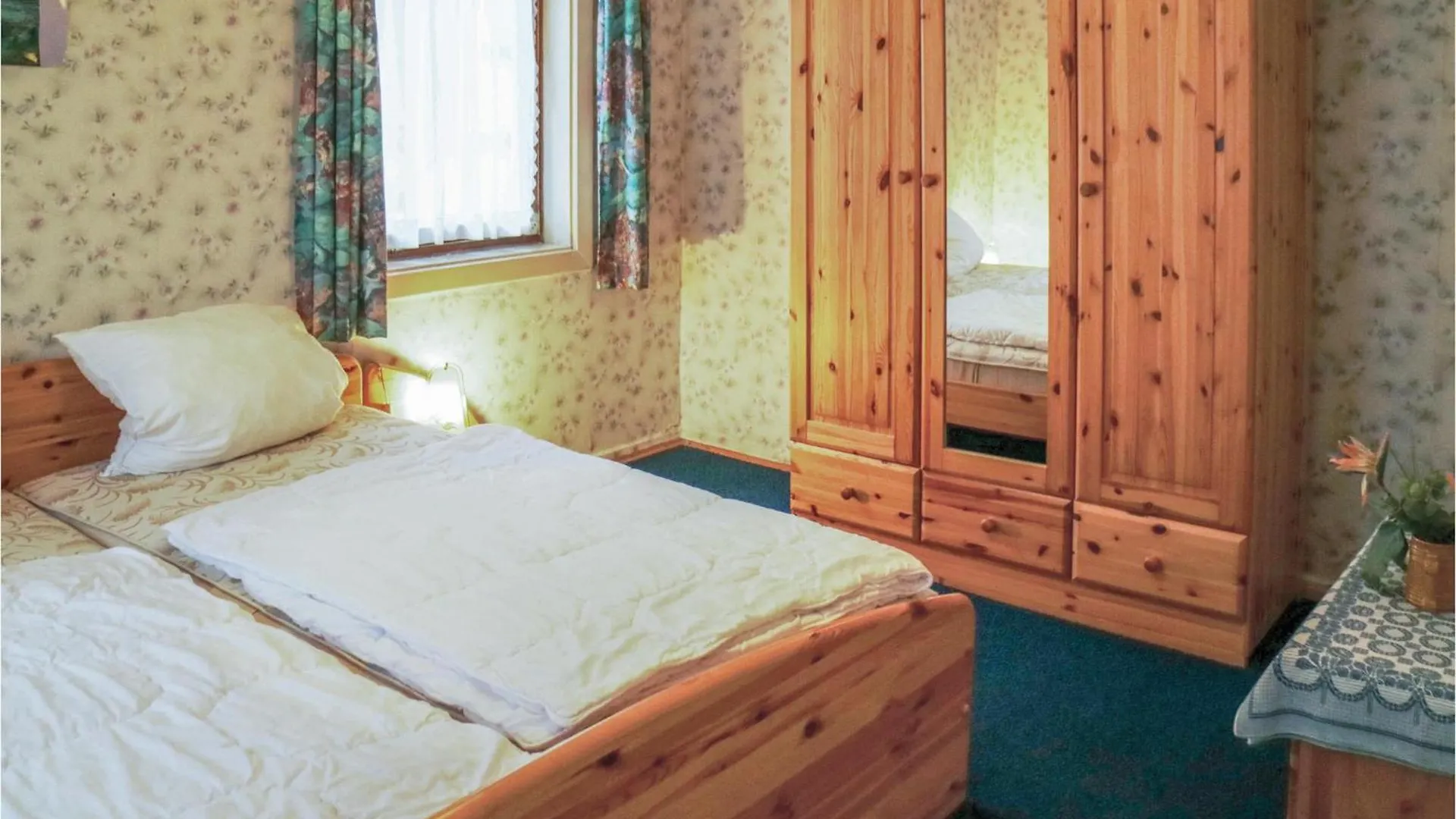 3 Bedroom Gorgeous Home In Adelshofen Adelshofen  Holiday home Adelshofen (Ansbach)